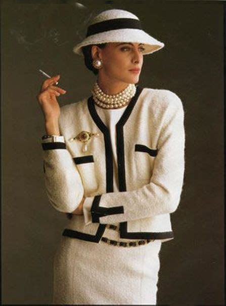 tailleur classique chanel|gabrielle chanel style.